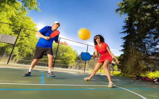 How Many Calories Burned Playing Pickleball