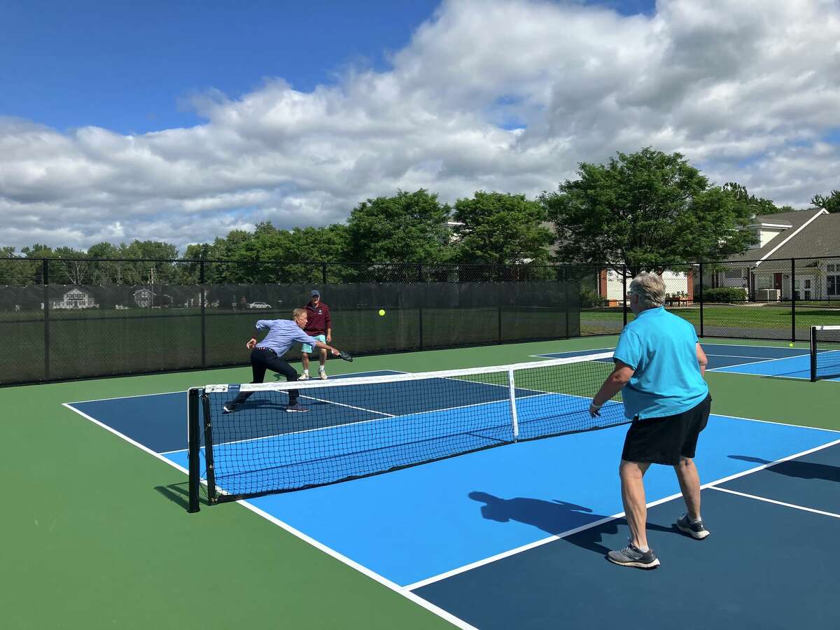 How Much Does It Cost to Play Pickleball