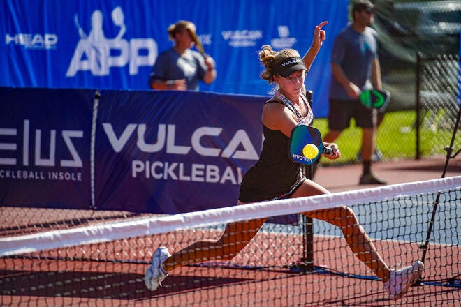 How to Become a Professional Pickleball Player